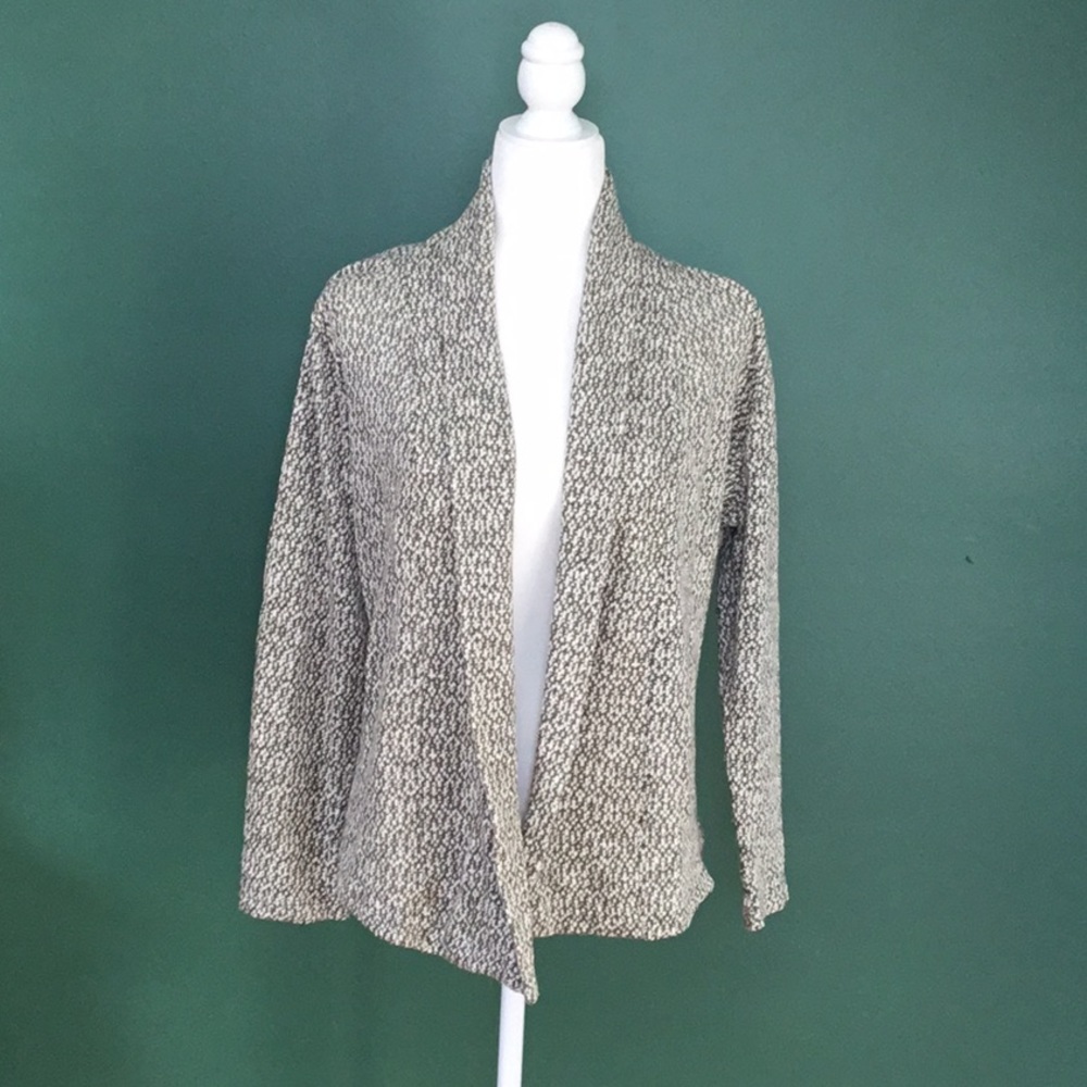 Olive Green/cream shawl collar lightweight 
Preppy style cardigan style Size L